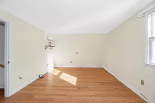 25 Robinhood Rd, Nashua, NH 03062 - Photo 14