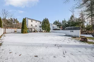25 Robinhood Rd, Nashua, NH 03062 - Photo 38