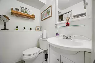 42 Kendall Pond Rd, Derry, NH 03038 - Photo 22