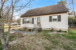 53 River Rd, Allenstown, NH 03275 - Photo 2