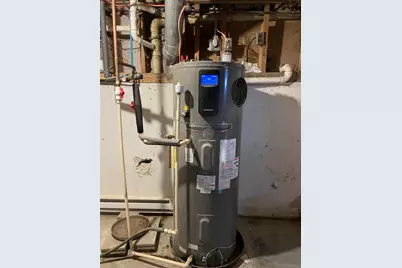 1422 Cabot Road, Woodbury,  05681 - Photo 40