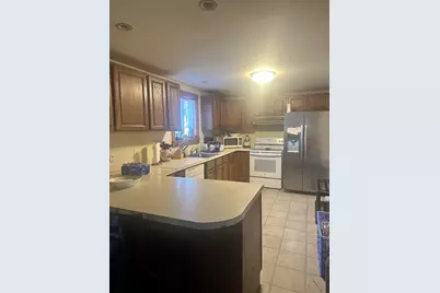 211 Sandown Road, Chester, NH 03036 - Photo 2