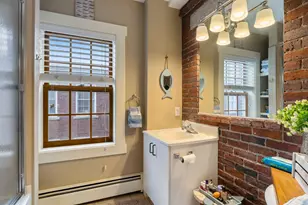 98 W Merrimack St, Manchester, NH 03101 - Photo 10