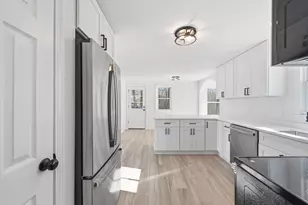 25L English Range Rd, Derry, NH 03038 - Photo 10