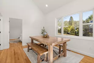 26 Moffat St, Portsmouth, NH 03801 - Photo 14