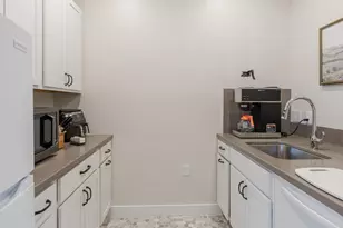 60 Dearborn Cir, Walpole, NH 03608 - Photo 20