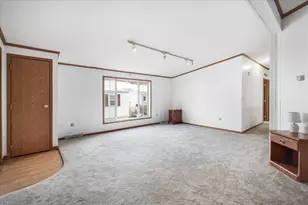 801 Nottingham Dr, Exeter, NH 03833 - Photo 4