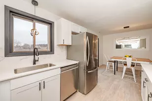 145 Canterbury Ln, Londonderry, NH 03053 - Photo 1