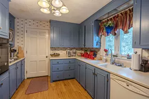 33 Dogwood Ln, New London, NH 03257 - Photo 4