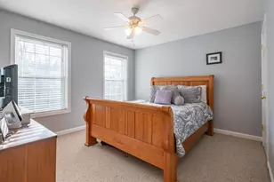 43 Lampton Dr, Derry, NH 03308 - Photo 22