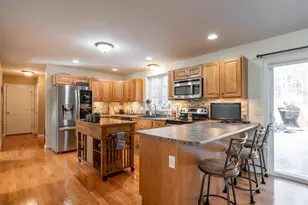 43 Lampton Dr, Derry, NH 03308 - Photo 14