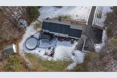 43 Lampton Drive, Derry, NH 03308 - Photo 4