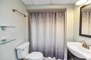 66 Skyview Rd, Manchester, NH 03104 - Photo 34