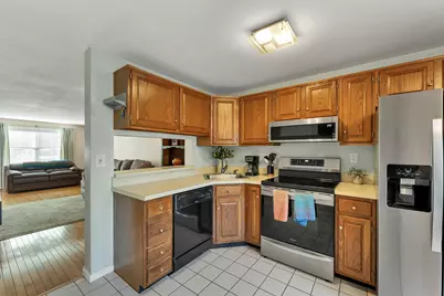 107 Bartemus Trail #478, Nashua, NH 03063 - Photo 10