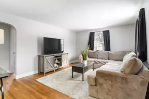 276 Salmon St, Manchester, NH 03104 - Photo 14