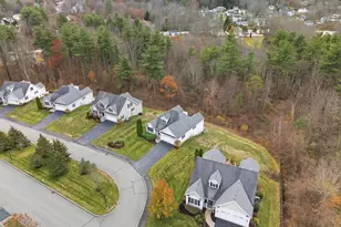 10 Dewberry Ln, Hooksett, NH 03106 - Photo 10