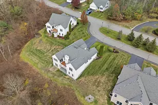 10 Dewberry Ln, Hooksett, NH 03106 - Photo 6