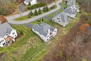 10 Dewberry Ln, Hooksett, NH 03106 - Photo 8