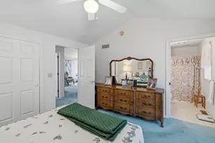 47 Lexington Ct, Hudson, NH 03051 - Photo 12