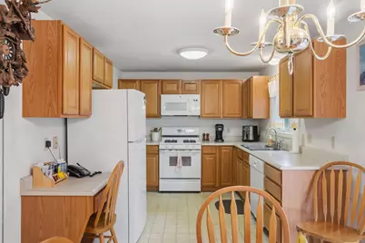 47 Lexington Court, Hudson, NH 03051 - Photo 8