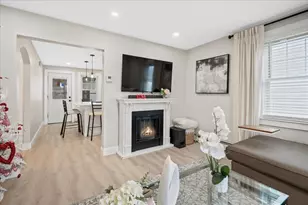 11 Lincoln St, Manchester, NH 03103 - Photo 4