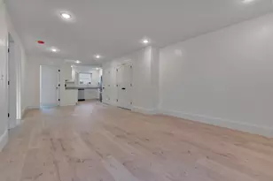 4 Cape Coral Wy, Rochester, NH 03867 - Photo 8