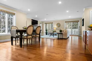 605 Straw Hill Rd, Manchester, NH 03104 - Photo 10