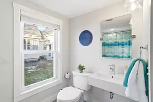 203 Walnut St, Manchester, NH 03104 - Photo 10