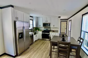 695 Darmouth College Hwy, Lebanon, NH 03766 - Photo 4