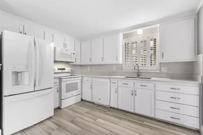 6 Barkland Drive, Derry, NH 03038 - Photo 6