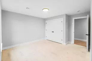 293 Sandown Rd, Fremont, NH 03044 - Photo 40