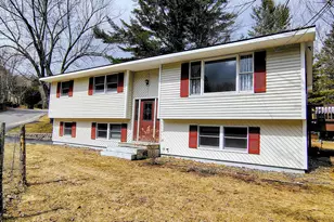40 12th St, Berlin, NH 03570 - Photo 2