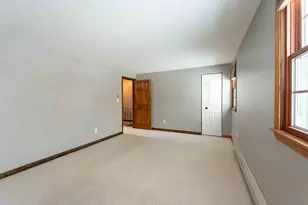 22 Olde Country Village Rd, Londonderry, NH 03053 - Photo 26