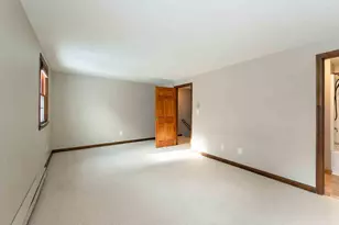 22 Olde Country Village Rd, Londonderry, NH 03053 - Photo 30