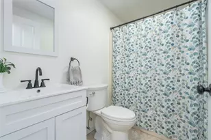 20 Lorraine&apos S Ln, Barrington, NH 03825 - Photo 22