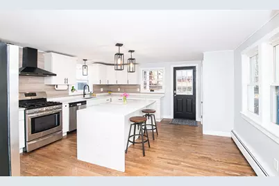 121 Hampstead Road, Sandown, NH 03873 - Photo 4