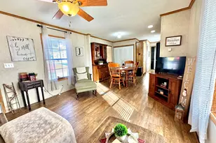 62 Mobile Dr, Hudson, NH 03051 - Photo 8