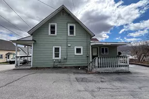 39 Abenaki Ln, Berlin, NH 03570 - Photo 2
