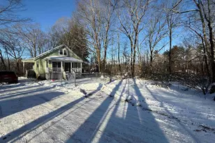 24 Mountain Rd, Raymond, NH 03077 - Photo 2