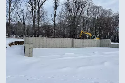 77 Prospect Street #13-1, Lebanon, NH 03766 - Photo 4