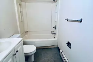 194 Spruce St, Manchester, NH 03103 - Photo 12