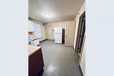 194 Spruce Street, Manchester, NH 03103 - Photo 8