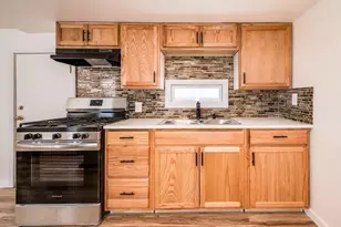 16 Polly Ann Mhp Park, Dover, NH 03820 - Photo 4