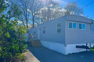 16 Polly Ann Mhp Park, Dover, NH 03820 - Photo 1