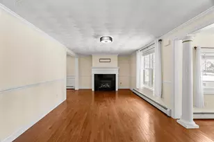 18 Meadow Dr, Hudson, NH 03051 - Photo 8