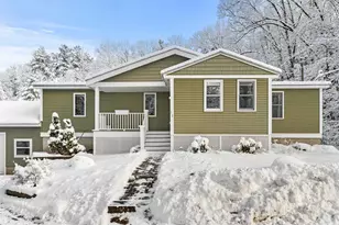 18 Meadow Dr, Hudson, NH 03051 - Photo 2