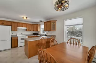 125 Sunset Dr, Belmont, NH 03220 - Photo 4