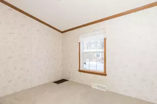 27 Melrose Dr, Rochester, NH 03868 - Photo 14