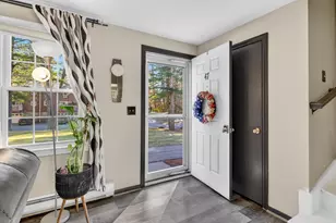 47 Oakridge Dr, Londonderry, NH 03053 - Photo 10