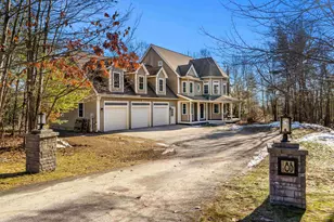 8B Louis Dr, Brookline, NH 03033 - Photo 2